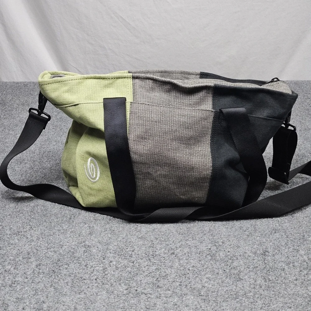 N/A timbuk2 duffel